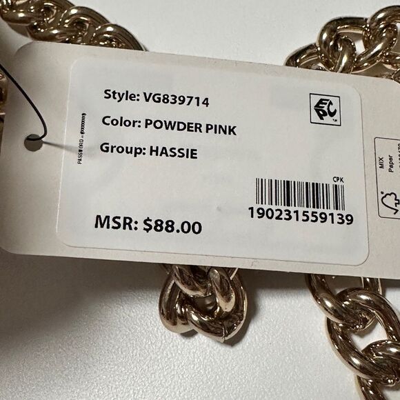 GUESS CROSSBODY BAG HASSIE CAMERA BAG SAFFIANO VEGAN LEATHER NWT - Picture 7 of 7